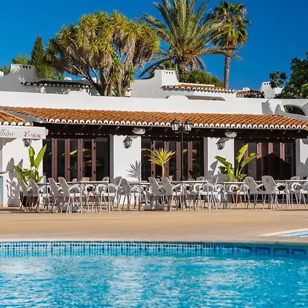 Stork Nests Al By Clube