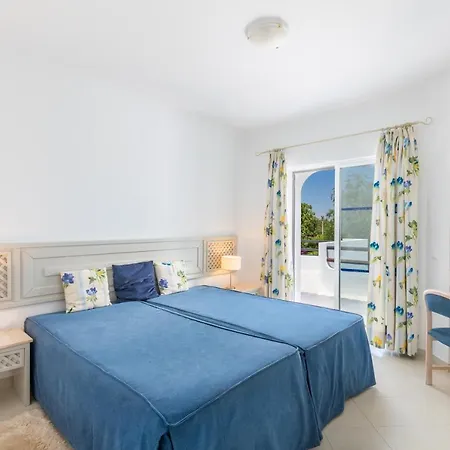 Stork Nests Al By Clube Apartment