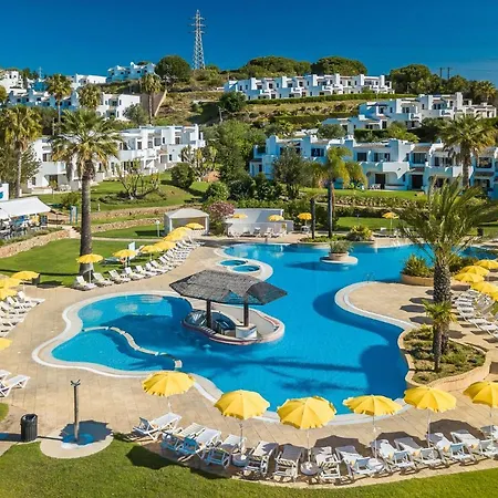 Stork Nests Al By Clube * Albufeira